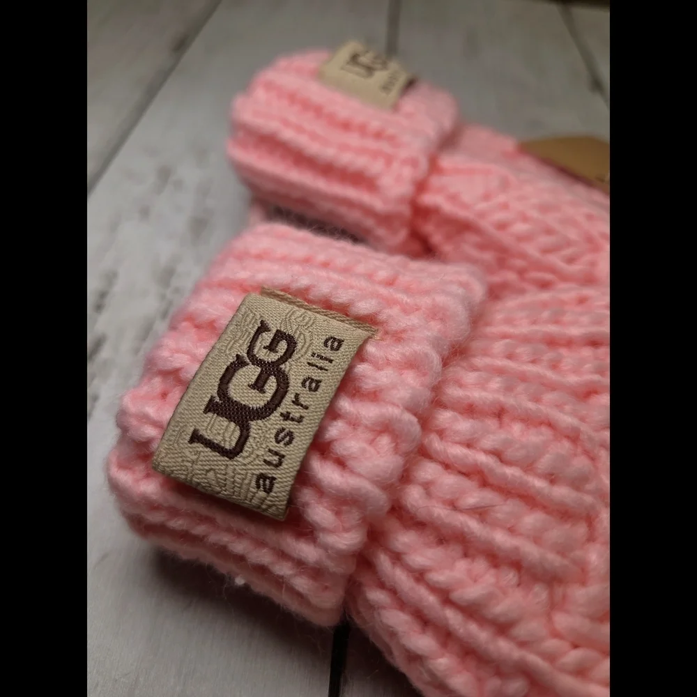 UGG Women's Pink Mittens